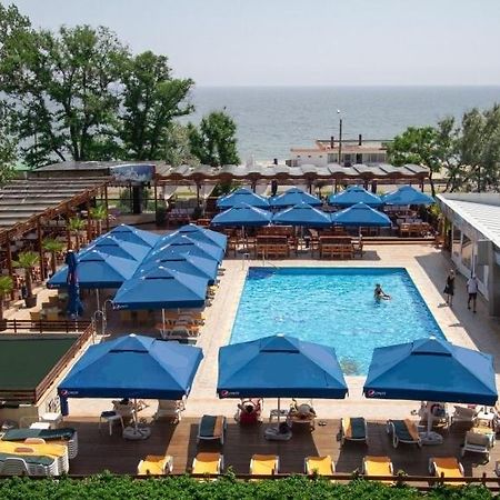 Hotel Central Mamaia Extérieur photo