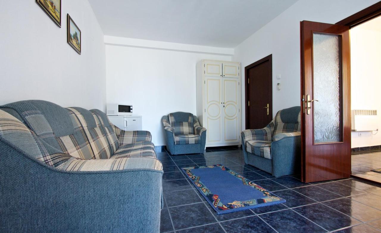 Hotel Central Mamaia Extérieur photo