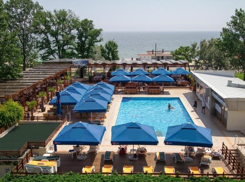 Hotel Central Mamaia Extérieur photo